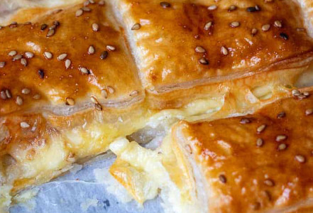 Trosttaschen: Blätterteigtaschen mit Frischkäsefüllung